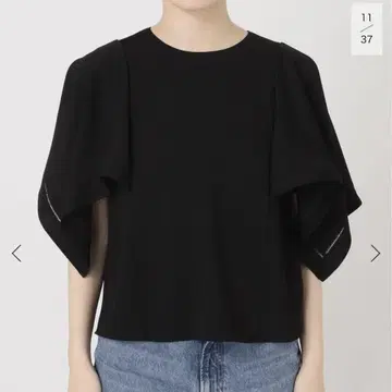 래더 라인 케이프 플레어 블라우스