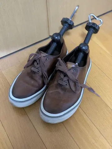 벨루티 가죽 스니커즈 베네치아 가죽 사이즈 9 브라운