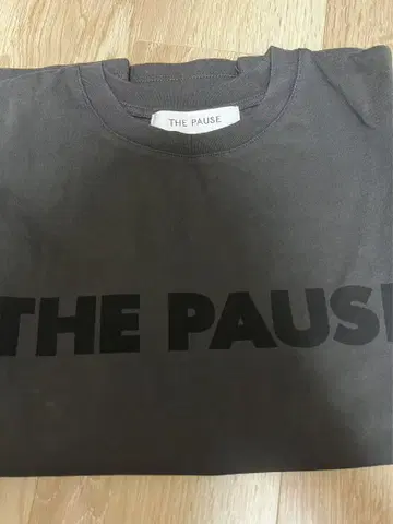 Whim Gazette THE PAUSE 티셔츠