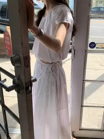 [새상품] ounce 한국 플레어 스커트