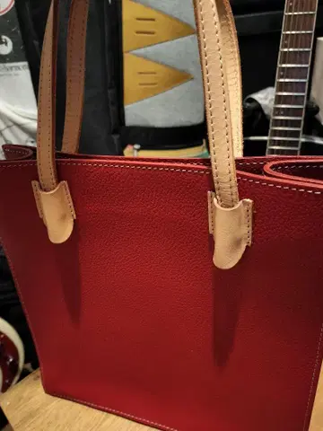 SOMES saddle 빨간색 가죽 토트백