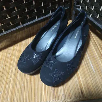 힐즈 애비뉴 천연 가죽 스타 모티브 펌프스 24cm