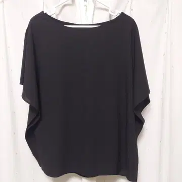 INDIVI 44 블랙 플레어 슬리브 탑 빅 사이즈