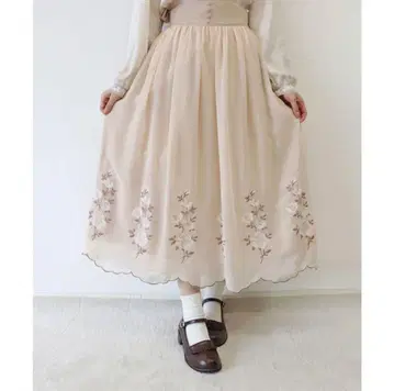 an another angelus 로즈 자수 쉬폰 스커트