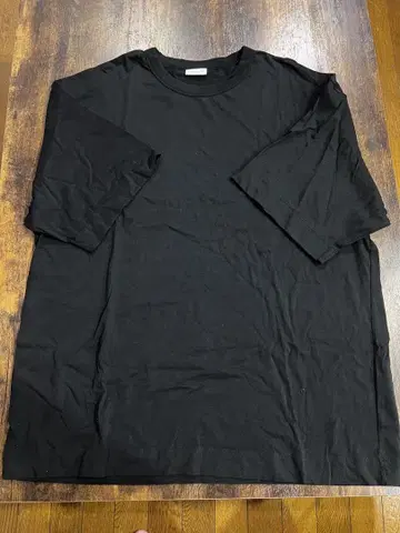 DRIES VAN NOTEN 오버 사이즈 블랙 티셔츠 Medium