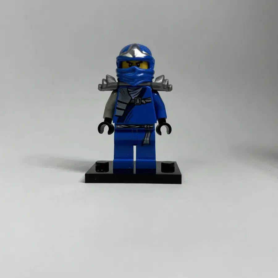 Ice！ LEGO | 레고 Lego Ninjago Lloyd Figure (Genuine) on Bunjang