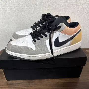 AIR JORDAN 1 LOW