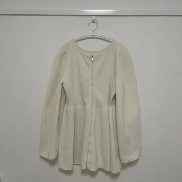 화이트 페플럼 가디건 긴팔