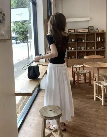 온스 레터링 스커트 플레어 스커트 리터