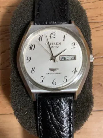 CITIZEN 시티즌 세븐 스타 쿼츠 남성용 손목시계