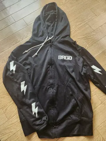버스 브리검 BRGD 블랙 드라이 후드티 M 사이즈
