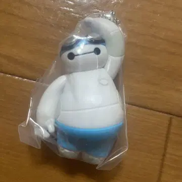 디즈니 가챠가챠 캡슐 토이 베이맥스 수영 키링