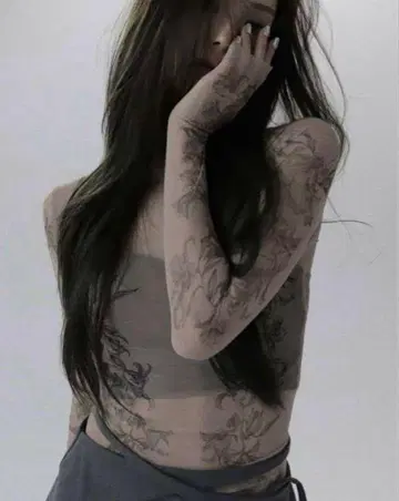 melt the lady 멜트 더 레이디 타투 시어 탑