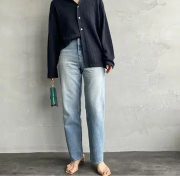 야누크 하이 웨스트 스트레이트 데님 라이트 블루