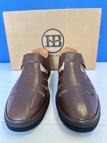 BENESU 브라운 컴포트 샌들 새상품 60%OFF 26cm