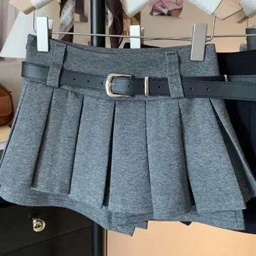 하자품 인팬 벨트 포함 플리츠 디자인 다크 그레이 숏팬츠