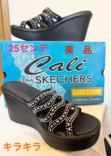 스케쳐스 25cm 샌들 웨지솔 글리터 큐빅