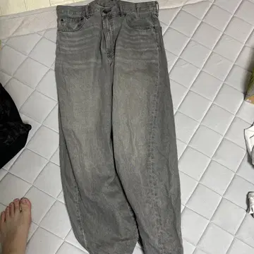 그레이 와이드 레그 데님 팬츠