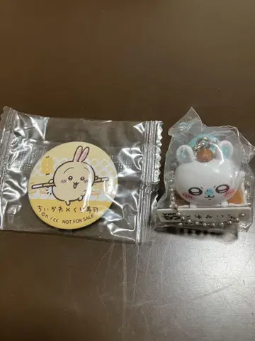쿠라스시 치이카와 모몽가 키링 & 토끼 캔뱃지 묶음 판매