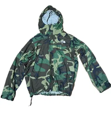 The North Face 마운틴 자켓 카모플라쥬 Camo