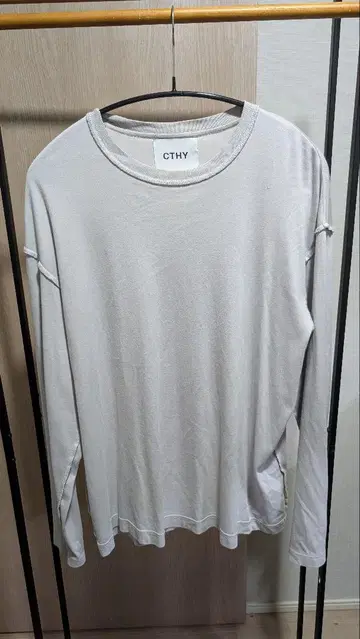 CTHY 그레이 수빈 플래티넘 긴팔 티셔츠