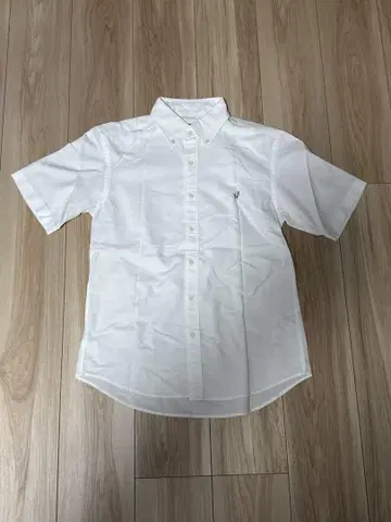 SHIPS 수분 흡수 속건성 반팔 셔츠 화이트 S 사이즈 단종 모델