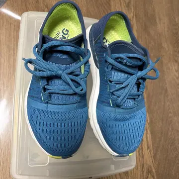 Under Armour 러닝화 파랑