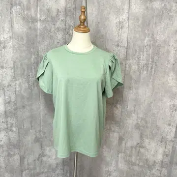 SHEIN 프릴 소매 심플 무지 티셔츠 귀여운 걸리시 페미닌