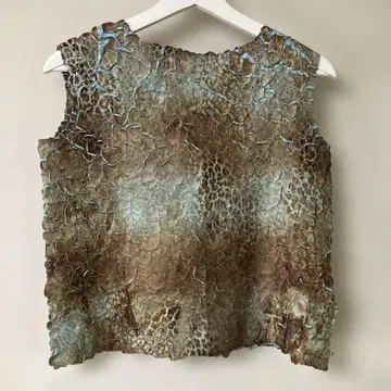 EEFC COLLECTION 플리츠 가공 블라우스 셔츠 슬리브리스 L