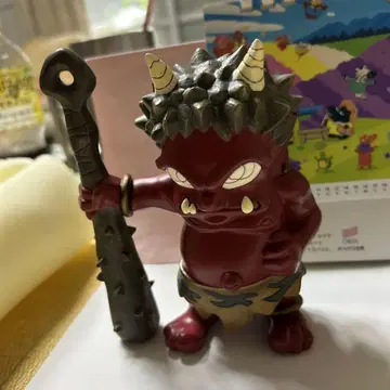 빨간색 오니 피규어 몽둥이 포함 7/10까지