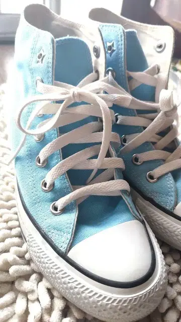 CONVERSE 스카이블루 하이컷 스니커즈