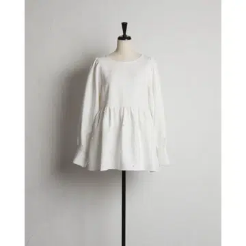 &.NOSTALGIA 노스탤지어 펄 페플럼 튜닉 블라우스
