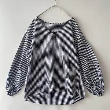Spick & Span 깅엄 체크 볼륨 소매 V 넥 블라우스
