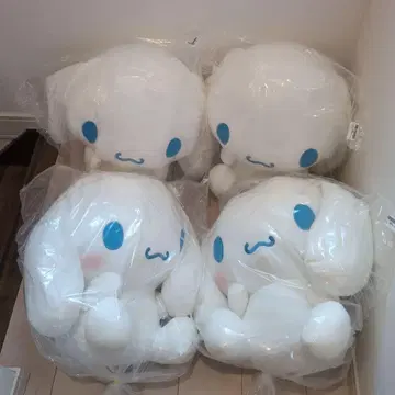시나모롤 초대형 봉제 인형 4개 묶음 판매