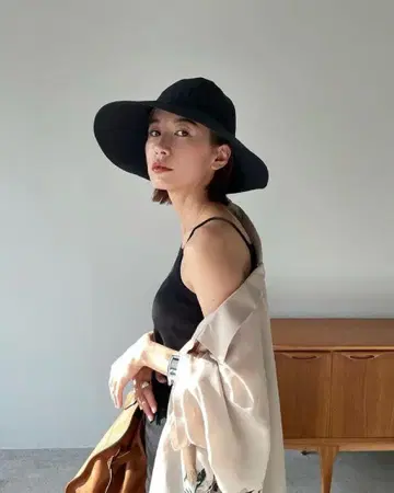 클레인 와이드 브림 코튼 나일론 모자