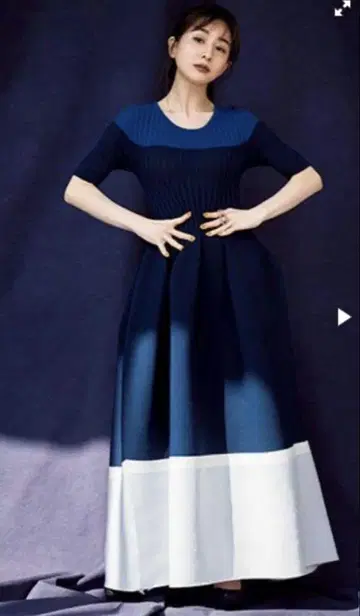 CFCL POTTERY DRESS 다나카 미나미 씨 착용 색상 다른 제품