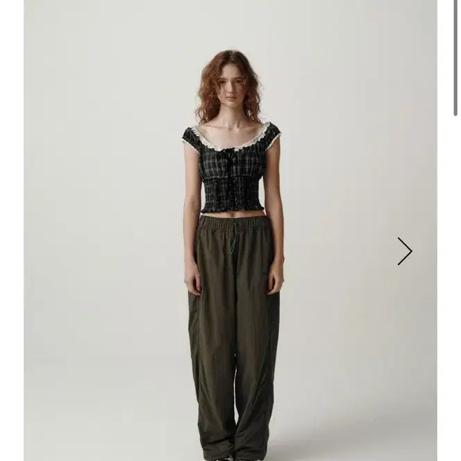 TheBarnnetトップスBlackPetuniaSmocked Blouse The Barnnet Petunia Smocked Blouse_Black on Bunjang Global Site.