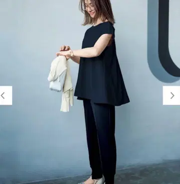 미사용 새상품 unfilo 안피로 조젯 저지 슬리브리스 블라우스