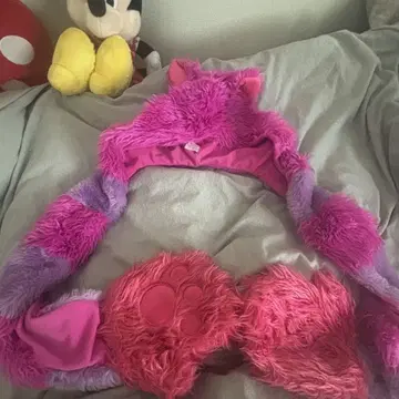 고양이 귀가 달린 퍼 캡 핑크 보라색