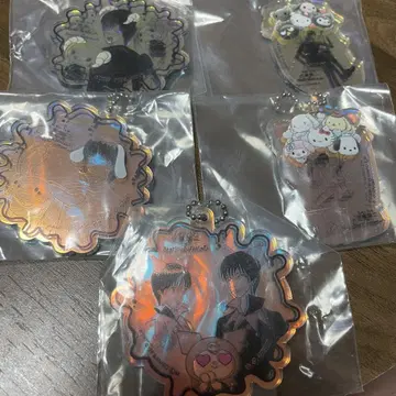 가챠 이토 준지 산리오 캐릭터즈 아크릴 참 미소년 5개 세트