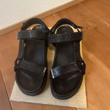 매킨토시 런던 샌들
