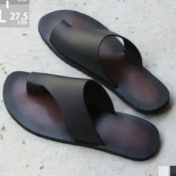 블랙 톤 컴포트 샌들