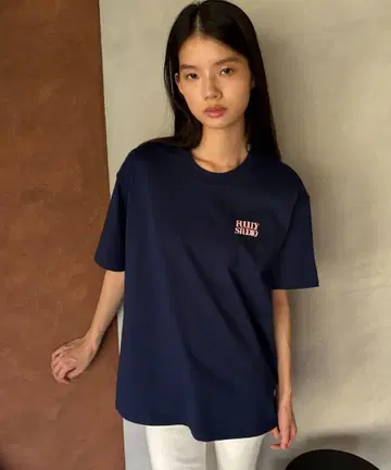 RILLY STUDIO 네이비 티셔츠