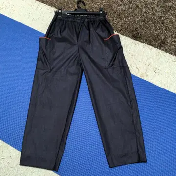 면 실크 진한 보라색 포켓 부착 캐주얼 팬츠