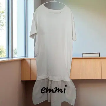 emmi 화이트 티셔츠 원피스 반팔