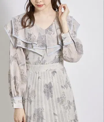 새상품급 토코 클로젯 프릴 옷깃 플리츠 원피스 ( M )