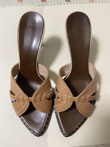 DODDIESON Deluxe 브라운 샌들
