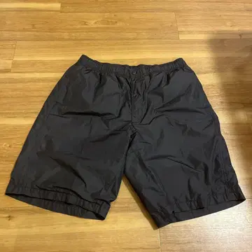 Goldwin RHC 블랙 숏 팬츠