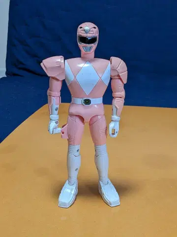 핑크색 슈퍼전대 히어로 파치 피규어 약 20cm