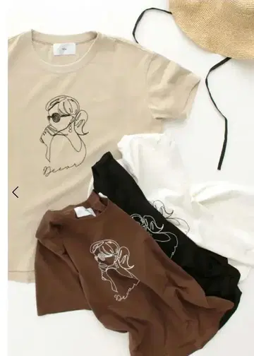 새상품급 Vin 레이디 모티브 자수 티셔츠